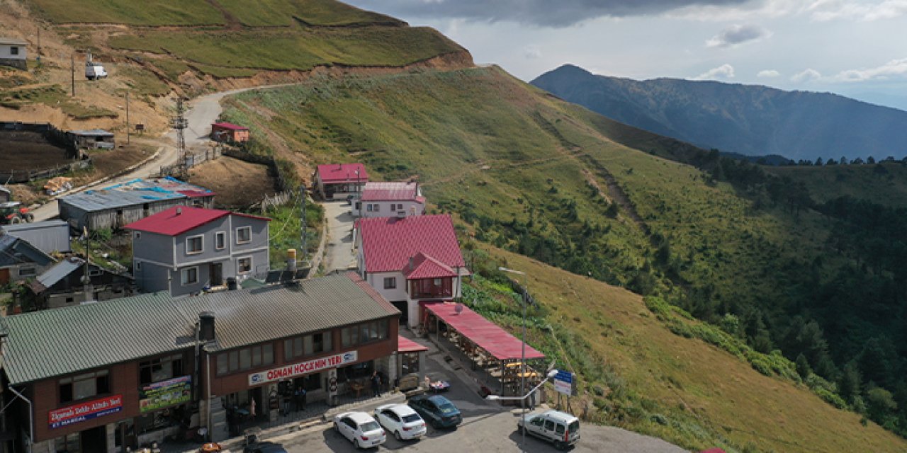 Zigana Dağı'nın zirvesinde 3 kuşaktır lokanta işletiyorlar