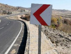 Rize'de trafik levhası çalındı