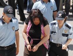 Fuhuş baskınında 22 gözaltında