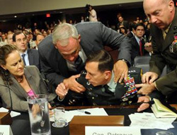 Çuvalcı komutan bayıldı