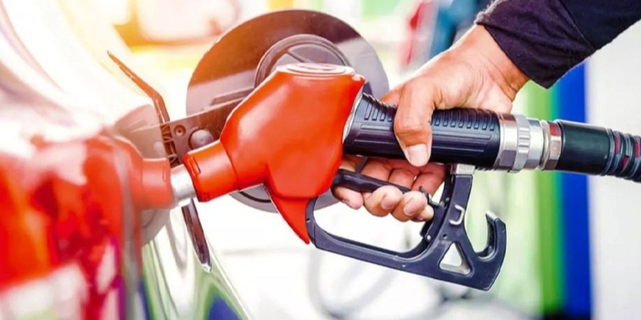 Motorinin ardından benzine de zam! İşte güncel akaryakıt fiyatları