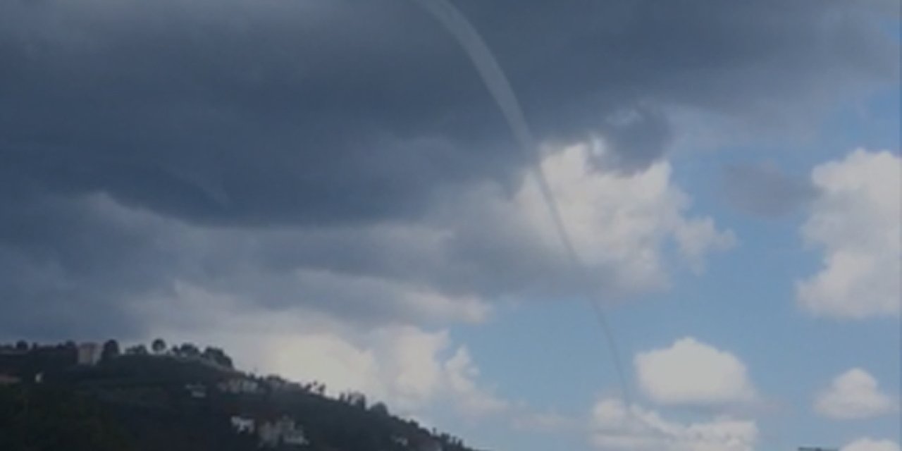 Trabzon’da hortum paniği! O anlar vatandaşın kamerasına yansıdı