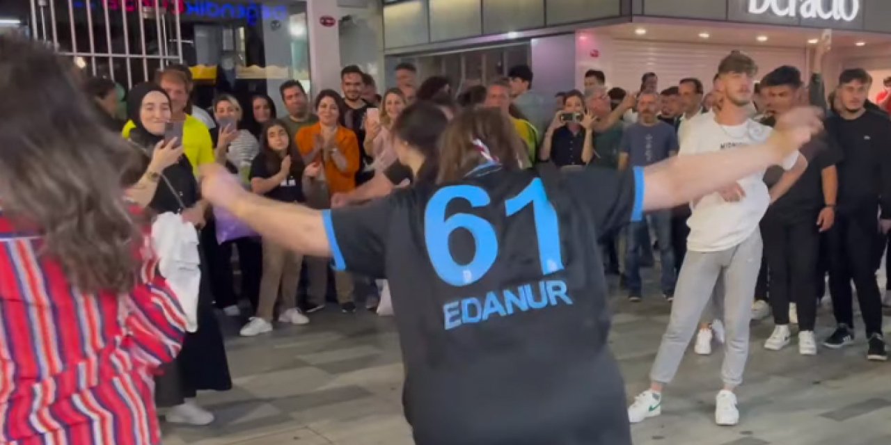 Trabzonspor'da derbi galibiyetinin coşkusu sokaklara taştı