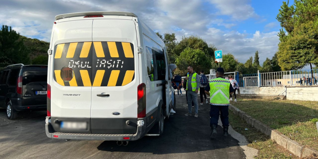 Samsun'da 17 okul servisi şoförüne 22 bin lira ceza