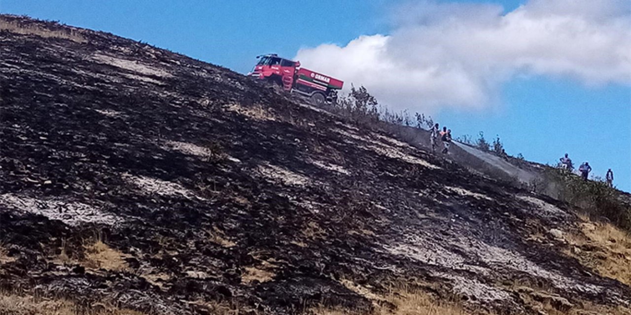Gümüşhane'de örtü yangını! Yaklaşık 2 hektar küle döndü