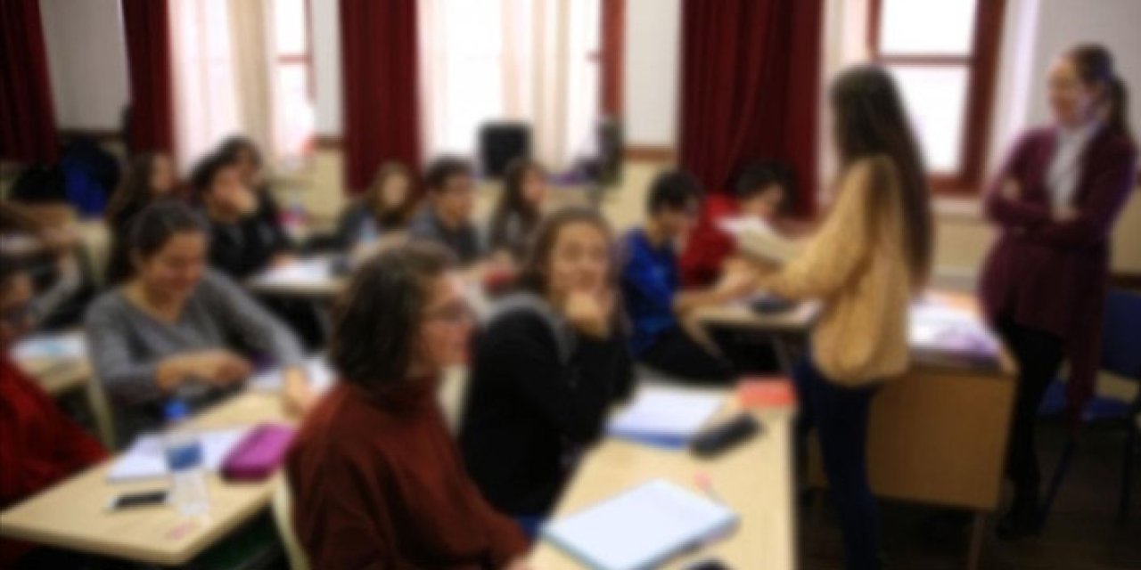 MEB, liselerde "devamsızlık ve sınıf tekrarı" böyle takip edecek