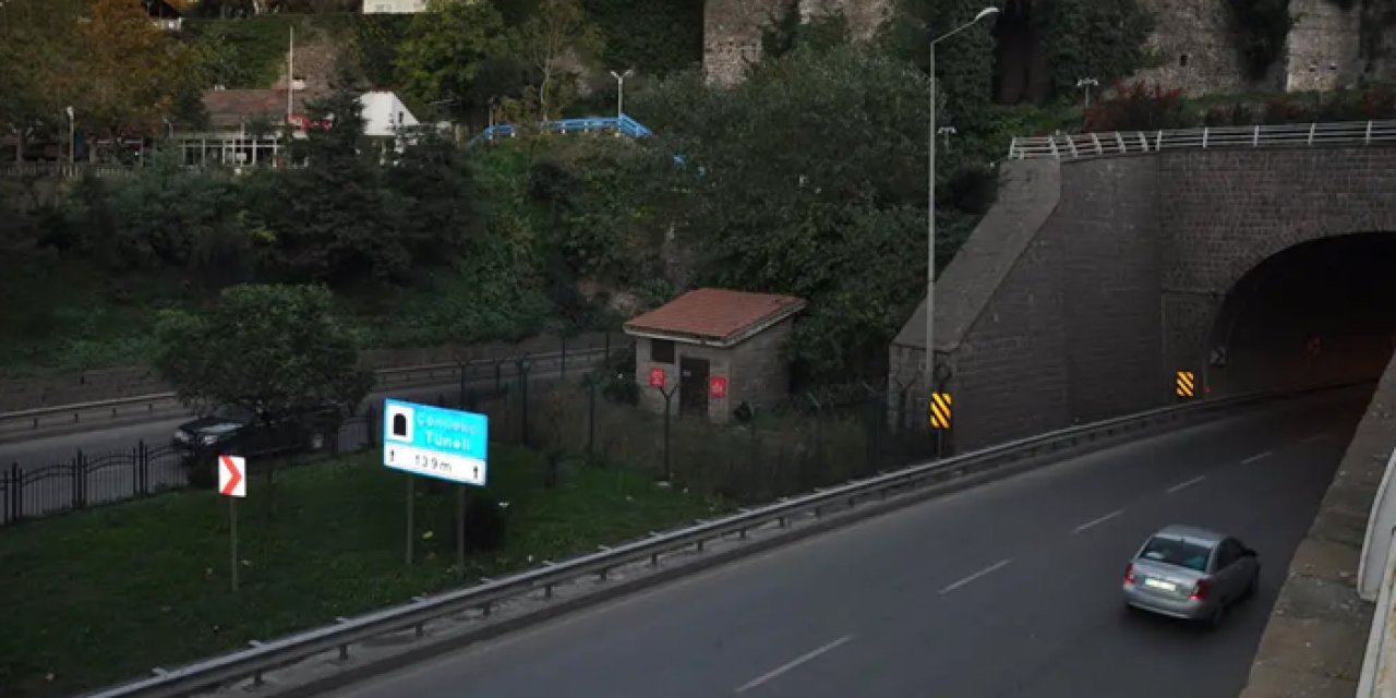 Trabzon'da Ganita mevkiinde çalışma! Ulaşım tek şeritten...