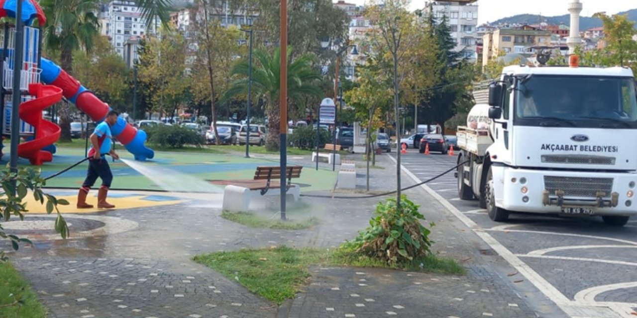 Akçaabat'ta çevre temizlik çalışmaları devam ediyor