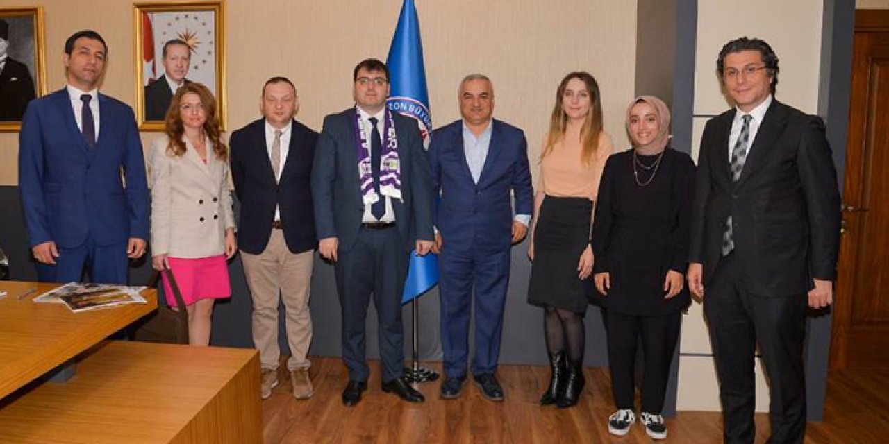 Trabzon’daki Artvinlilerden Genel Sekreter Üçüncü’ye ziyaret