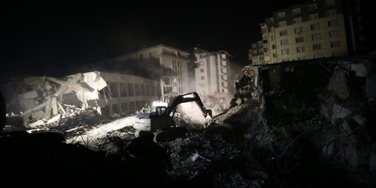 Hatay'da bin kişi hayatını kaybetmişti! Rönesans Sitesi'nin mühendisi hakkında karar verildi