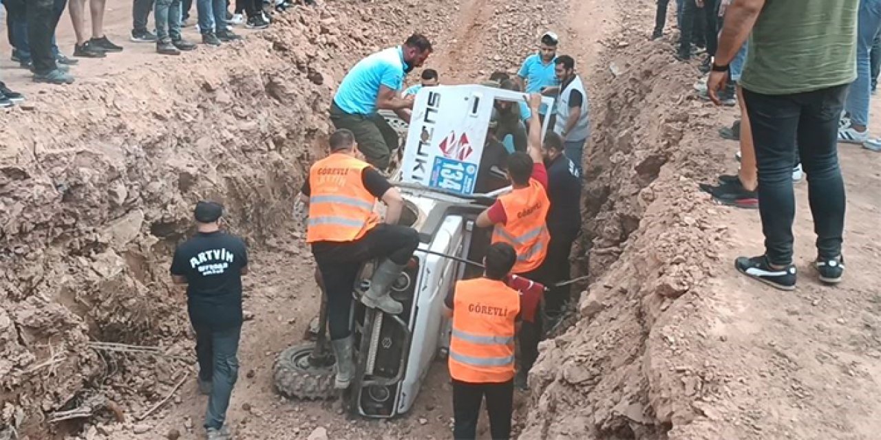 Artvin'de off-road yarışlarında kaza!