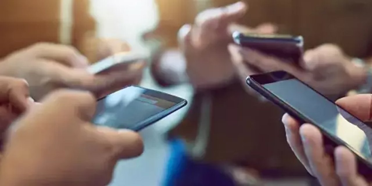 Cumhurbaşkanı Erdoğan duyurmuştu! İşte vergisiz alınabilecek telefonlar