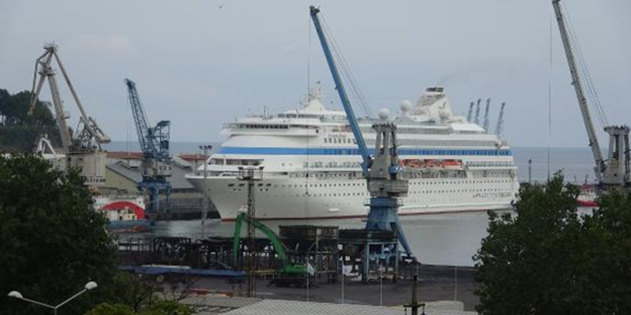 11. kez Trabzon'a geldi! Akın akın turist getiriyor