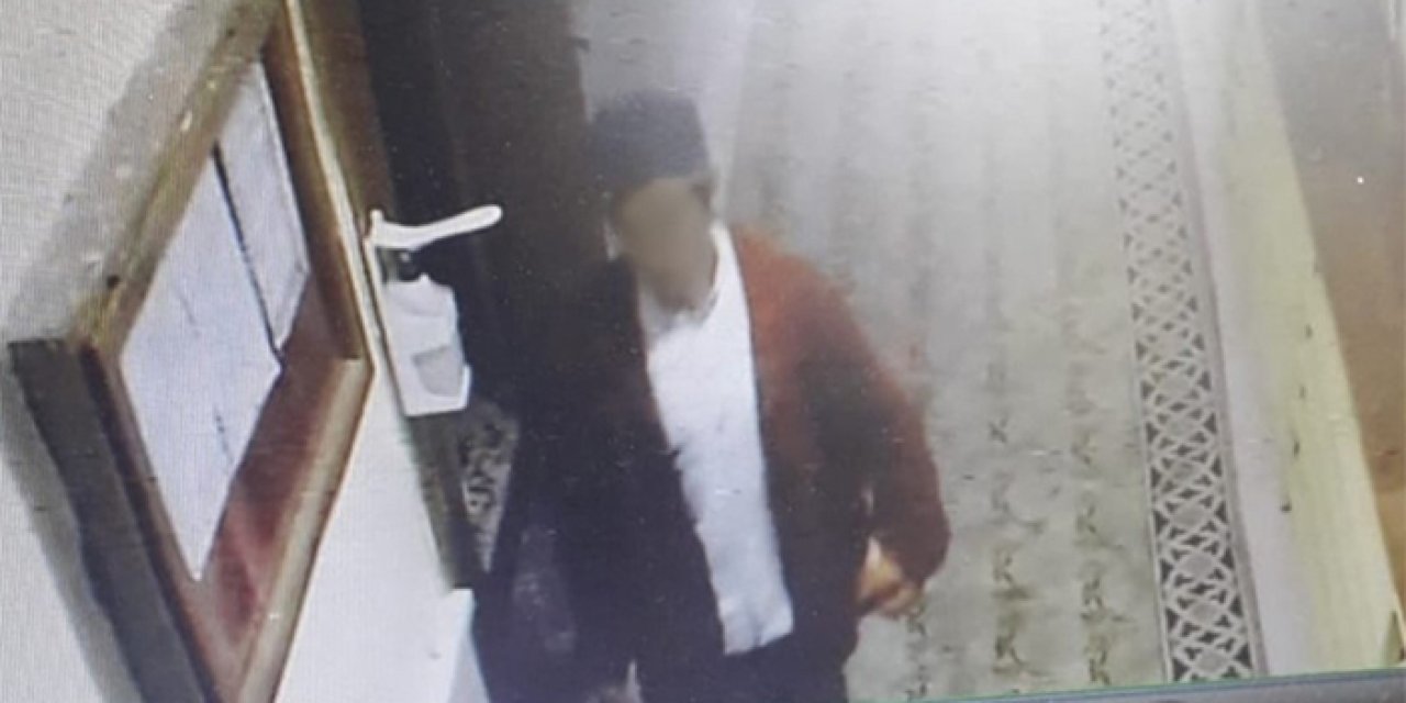 Samsun'da hırsız camideki sadaka kutusunu çaldı