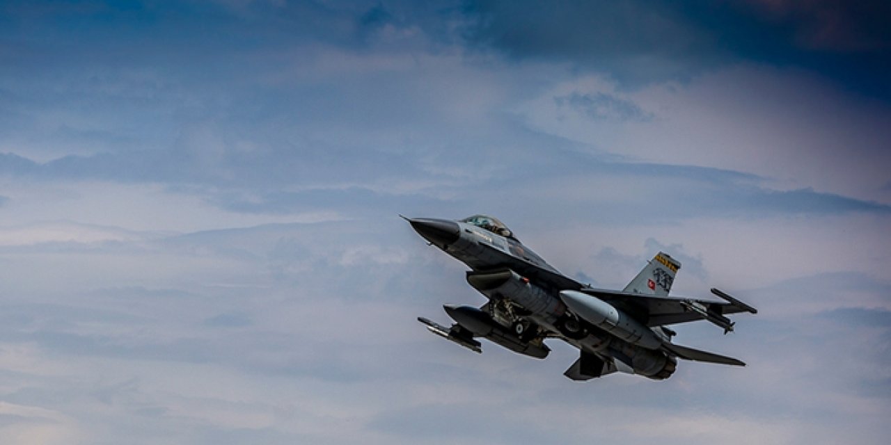 MSB: "Irak'ın kuzeyinde içinde teröristlerin bulunduğu 20 hedef imha edildi"