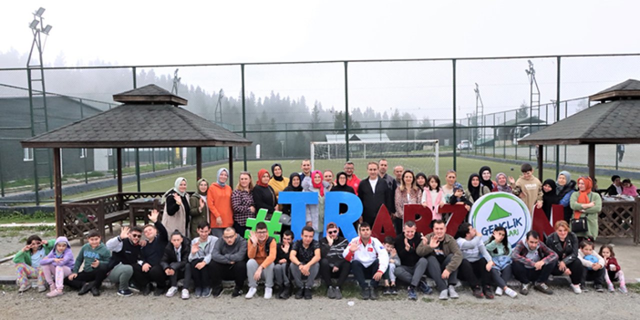 Trabzon'da özel bireyler ve aileleri kampa katıldı