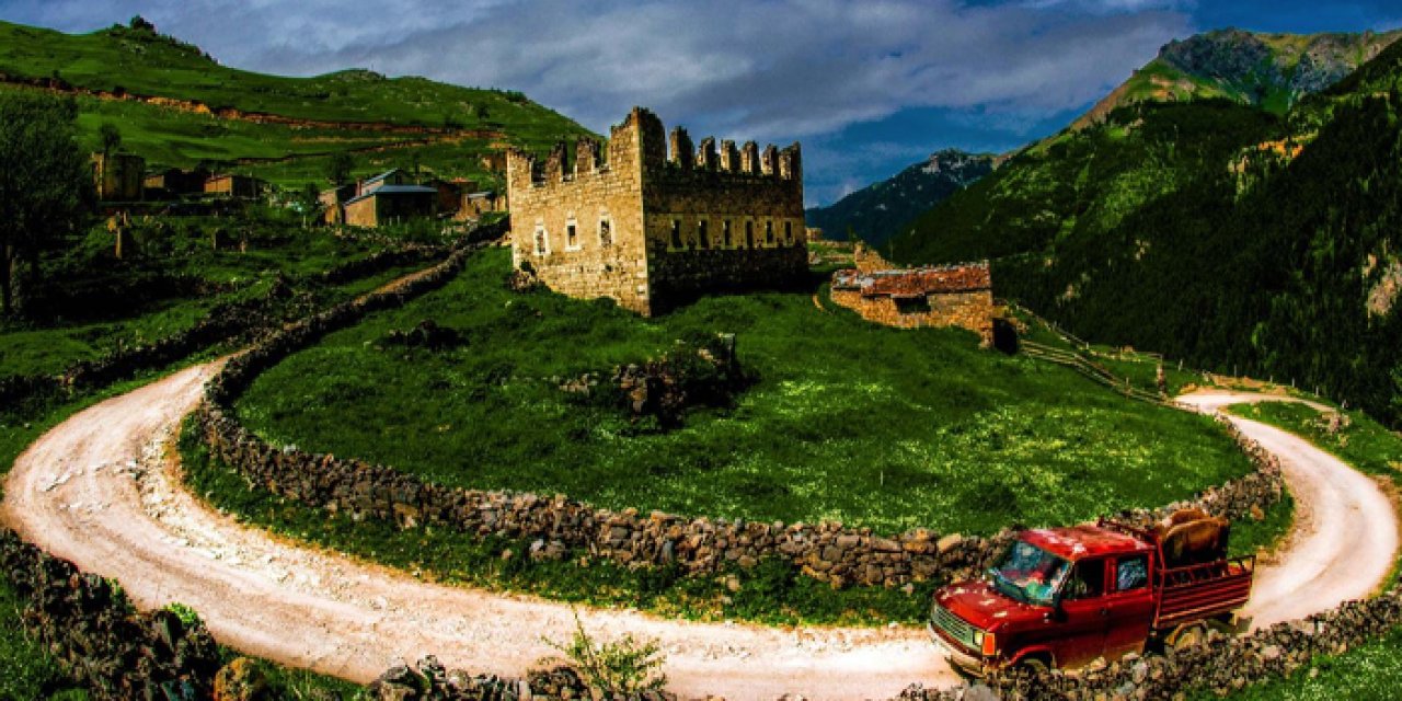 Santa'yı Rumlar mı kurdu? Canlı yayında flaş sözler