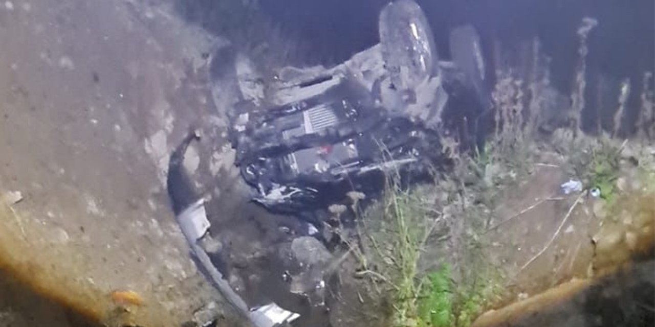 Artvin'de kamyonet uçuruma yuvarlandı! 3 kişi yaralandı