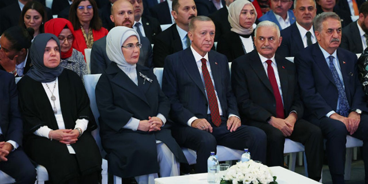 AK Parti 4. Olağanüstü Büyük Kongresi düzenlendi