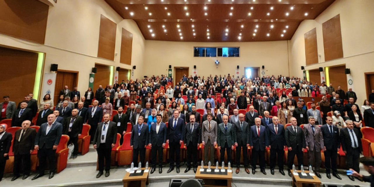 Artvin'de "Osmanlı Tarihi Sempozyumu" başladı