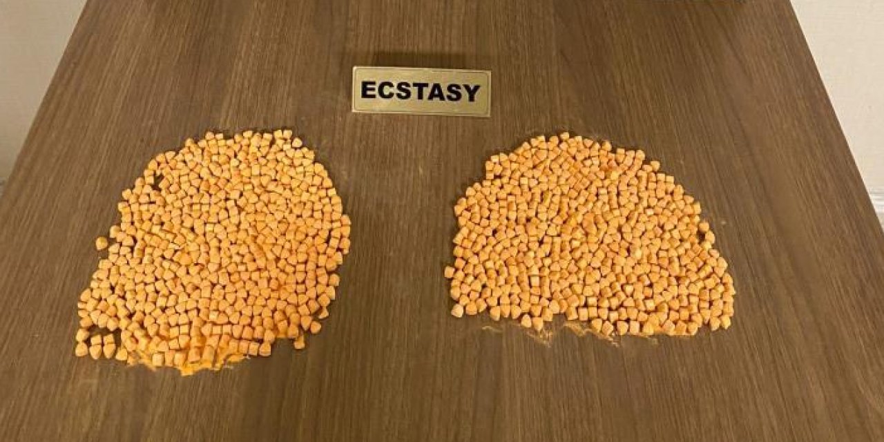 Samsun'da havalimanında 963 adet uyuşturucu hap ele geçirildi