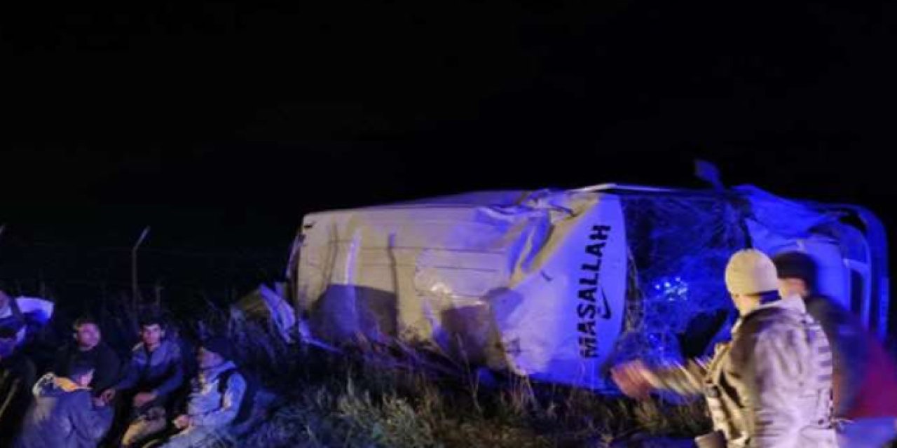 Van'da minibüs şarampole devrildi! Çok sayıda yaralı