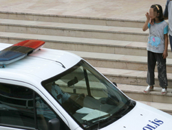 Annesini öptü, cezaevine uğurladı