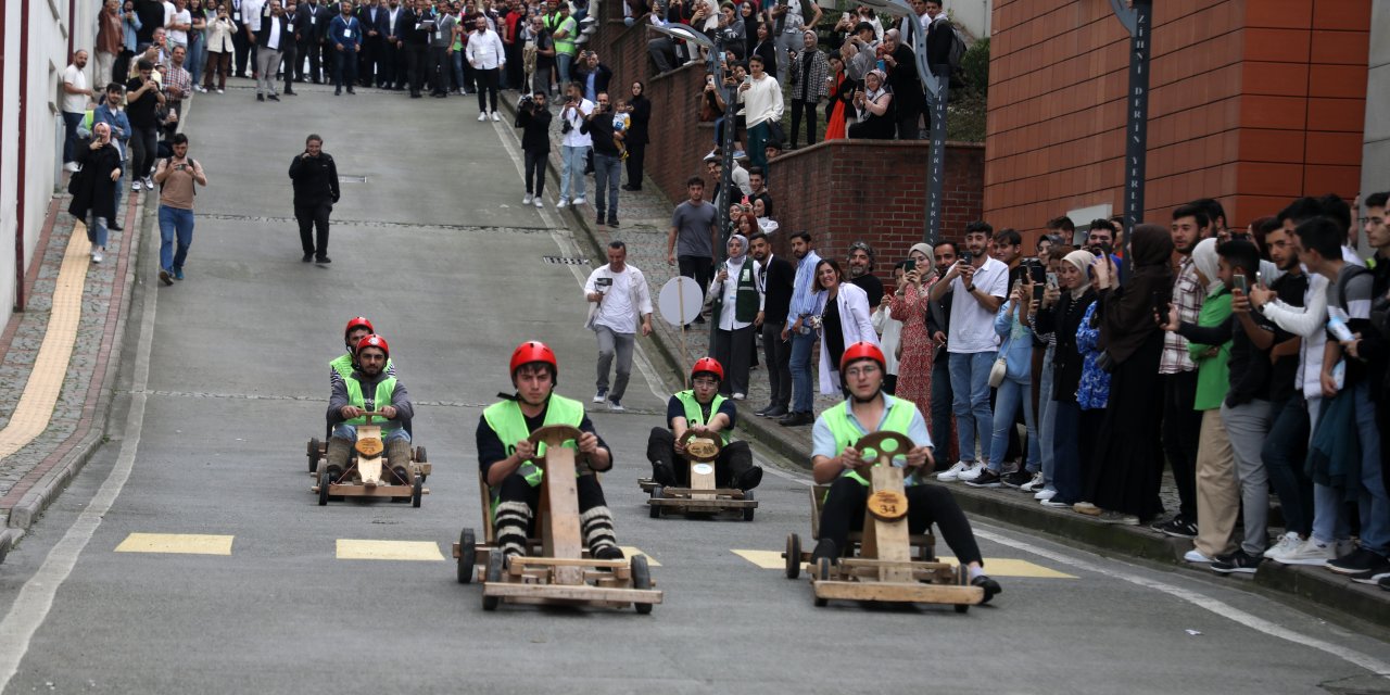 Rize'de üniversite öğrencileri Formulaz ile yarıştı