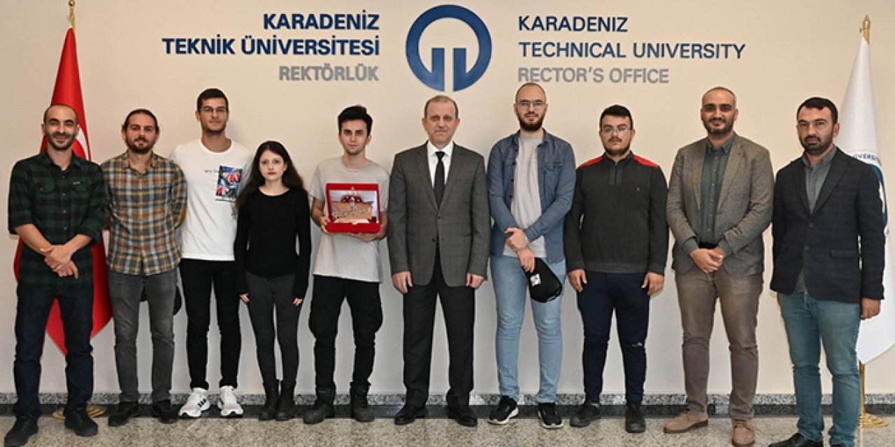 Trabzon'da roket takımı üyelerinden Çuvalcıya ziyaret