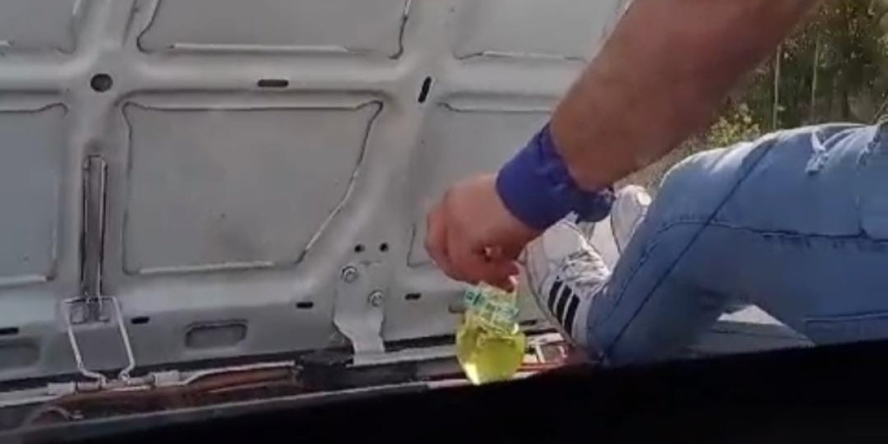 Hareket halindeki araca benzin doldurdular! İşte o anlar