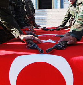 Arkadaşının yerine askerlik yaptı