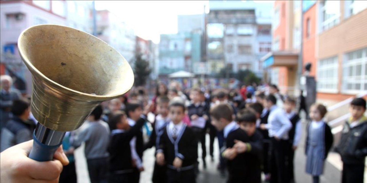 Cumhurbaşkanı Erdoğan duyurdu! Yarın okullar tatil