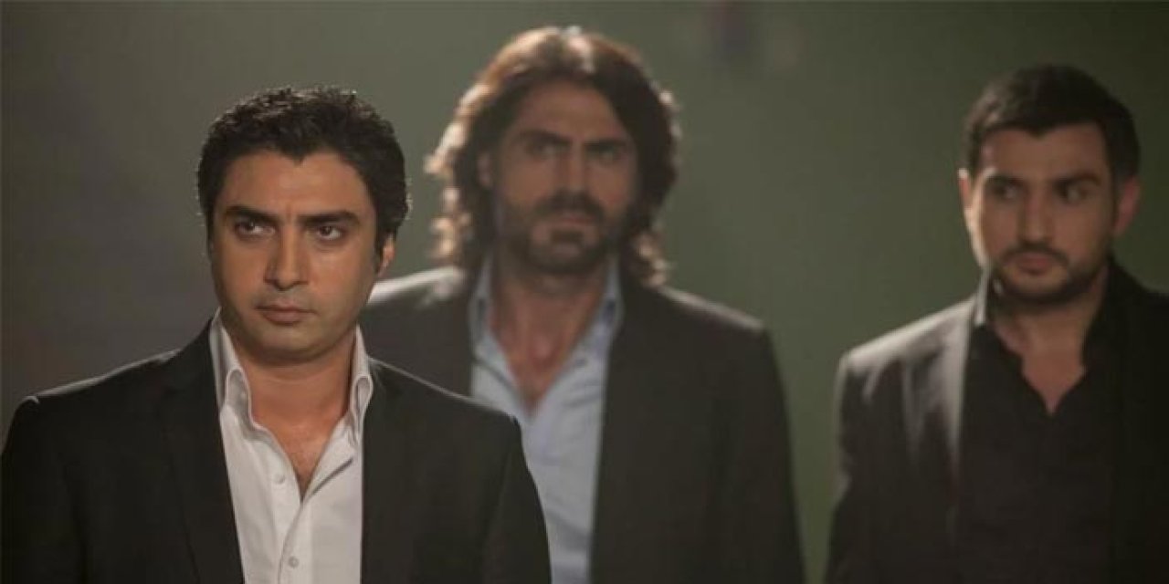 Kurtlar Vadisi Pusu'da deprem!