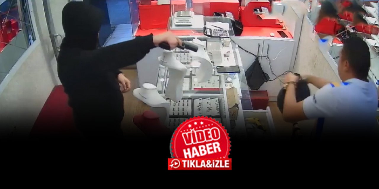 Kuyumcu soygunu güvenlik kamerasında! Kaçarken kendisini vurdu