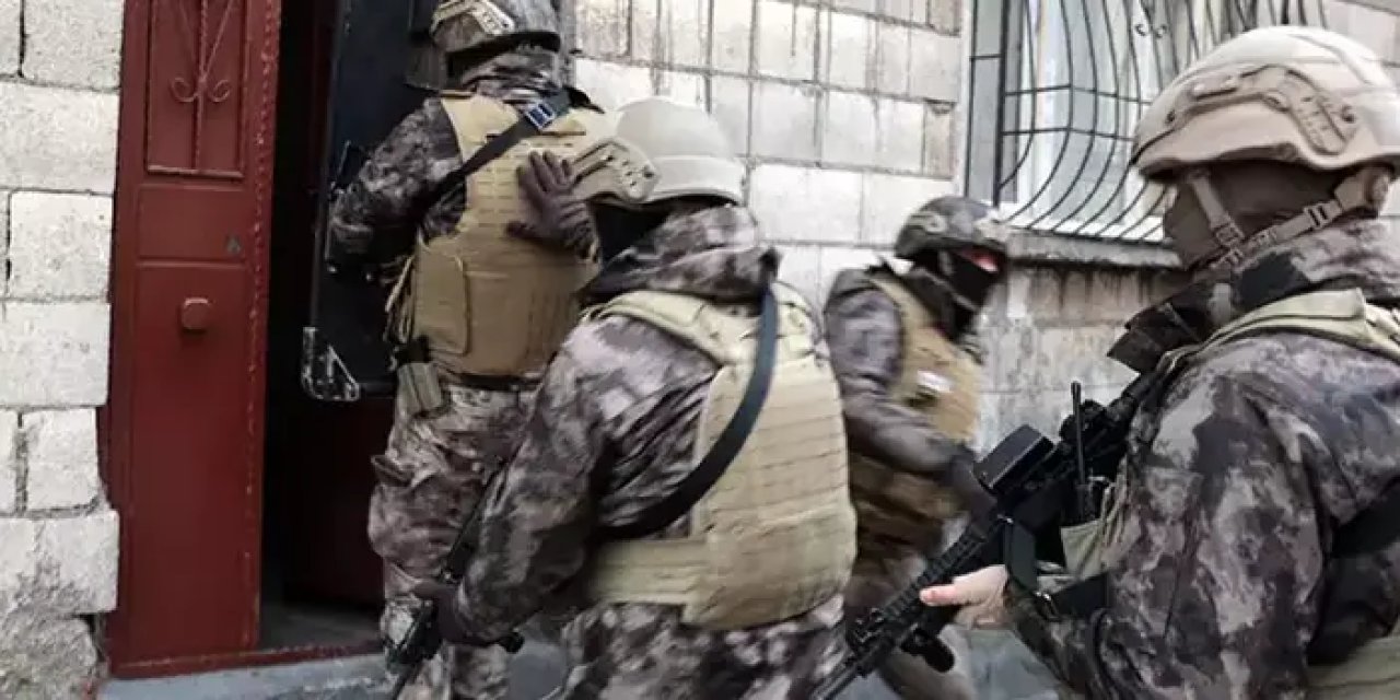 Trabzon dahil 68 ilde ruhsatsız silah operasyonu! Bin 129 şüpheli gözaltında