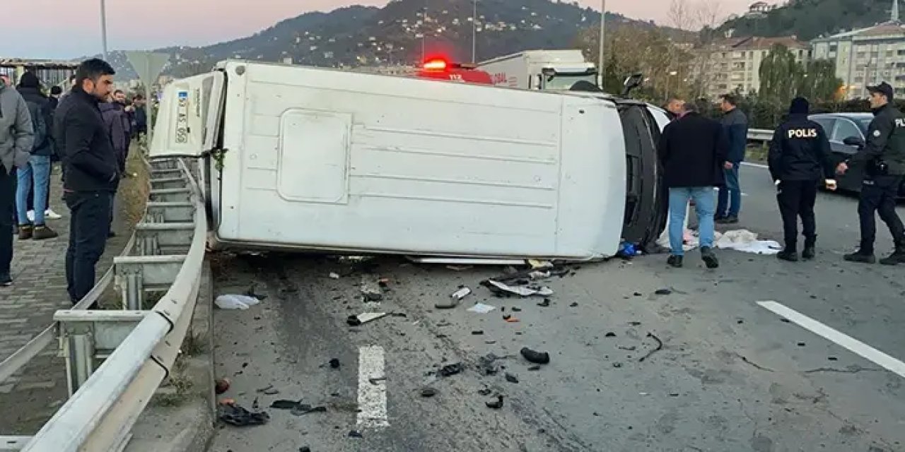 Rize'de feci kaza! İki araç çarpıştı! Ağır yaralılar var