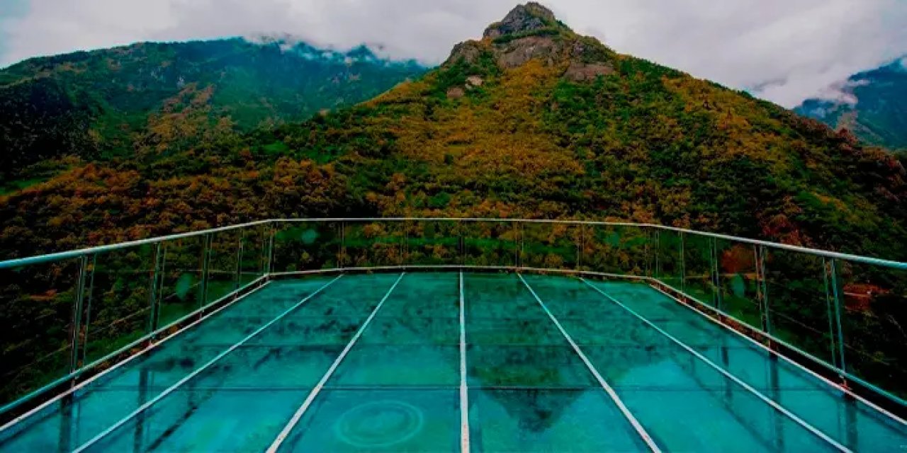 Artvin'de şüpheli ölüm! Cam terastan düşen kadın hayatını kaybetti