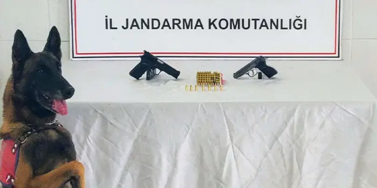 Gümüşhane'de jandarmadan operasyon! Ruhsatsız tabanca ve kaçak alkol satanlar yakalandı