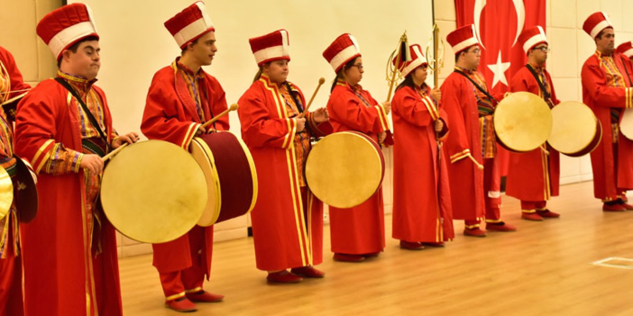 Giresun'da "Engelsiz Mehter Takımı" 14 yıldır etkinliklerde sahne alıyor