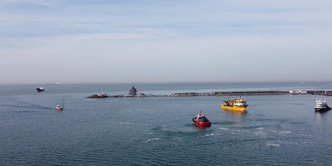 Rize'de denizde kaybolan kadını arama çalışmaları devam ediyor