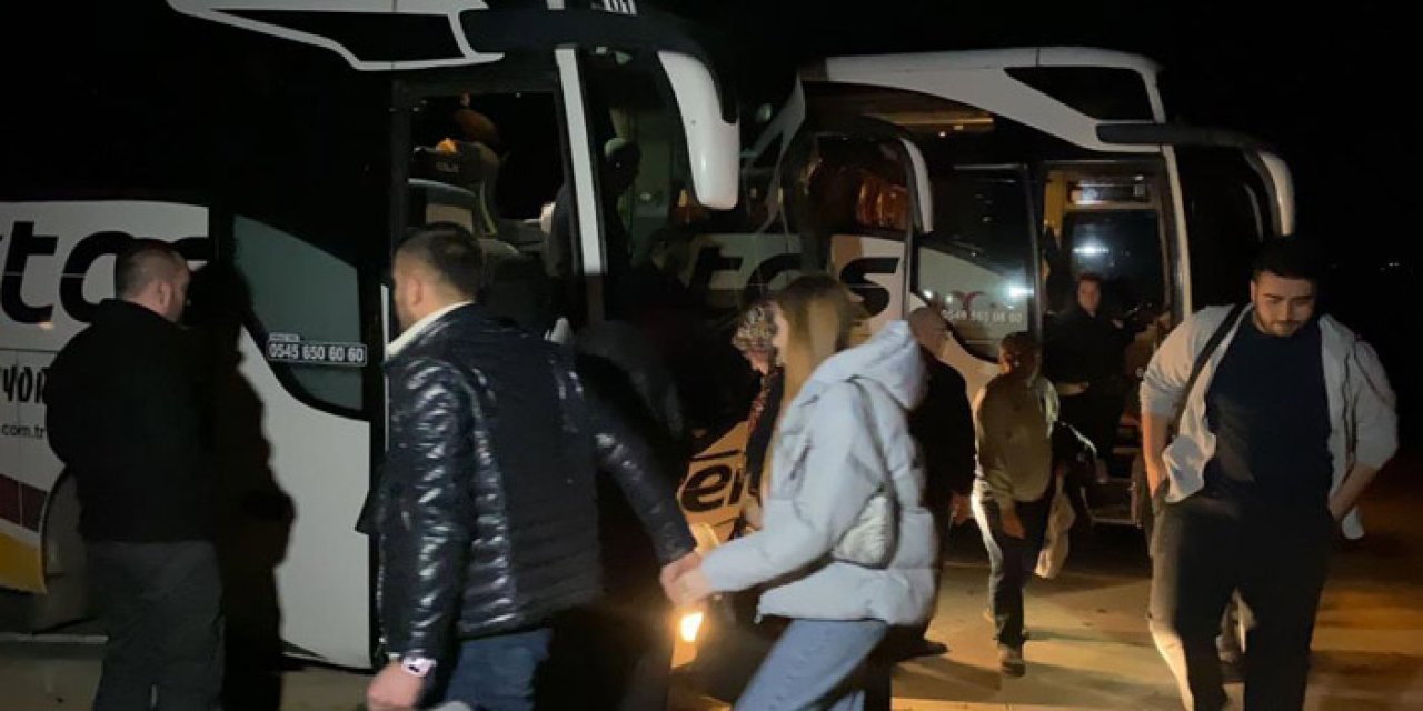 Tokat'ta yolcu otobüsünde korku dolu anlar! Seyir halinde iken tüfekle ateş açıldı