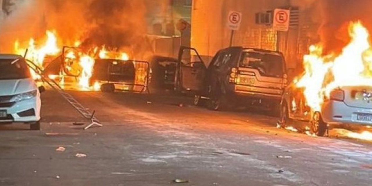 Asırlık takım küme düştü! Taraftarlar şehri ateşe verdi