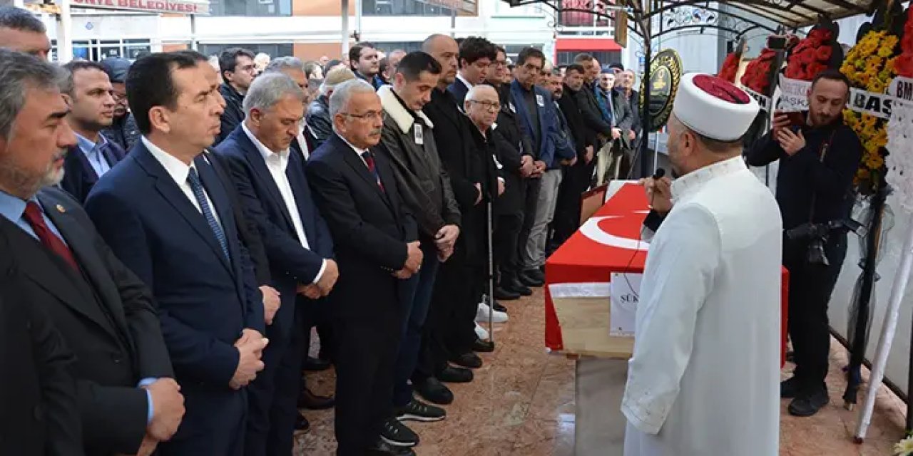 Eski Bakan Şükrü Yürür, Ordu'da son yolculuğuna uğurlandı