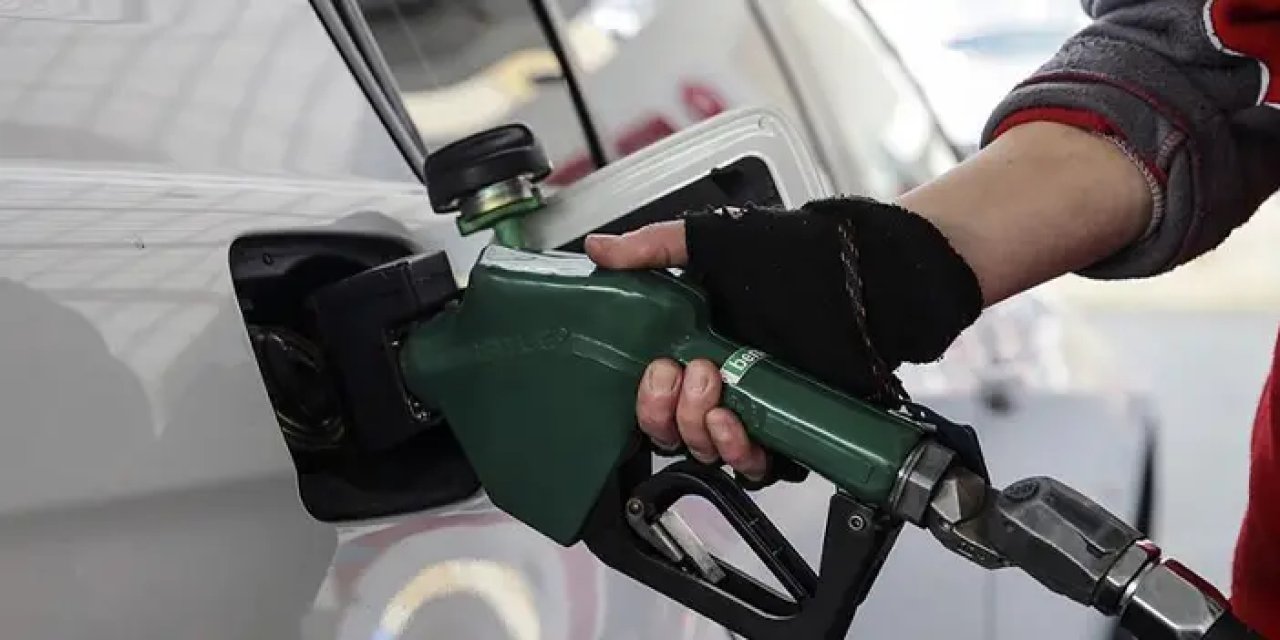 Akaryakıta peş peşe indirimler geldi! Trabzon’da benzinin ve motorinin litresi ne kadar oldu?