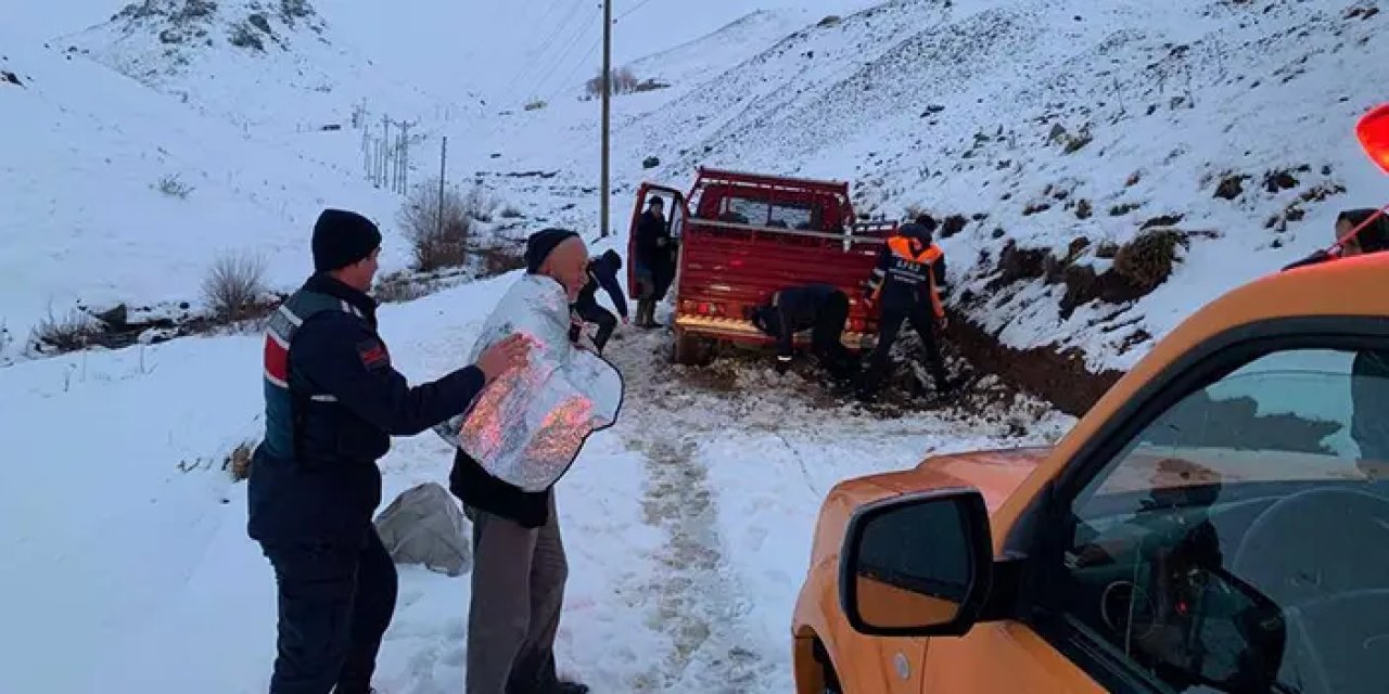 Trabzon'dan yaylaya giderken mahsur kaldılar! Ekipler seferber oldu