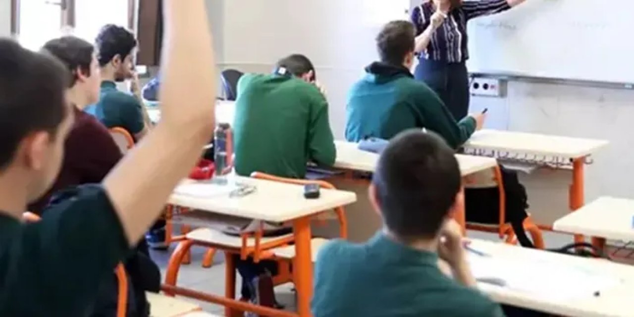 Liselerde yeni dönem! Sınıflarda mahkeme kurulacak