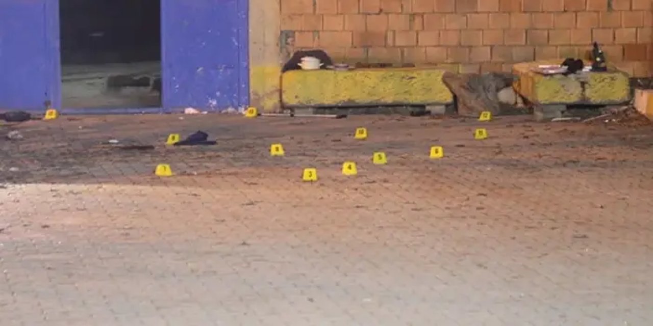 Tartışma dehşete dönüştü! Aynı evde 4 kişiyi öldürüp kaçtı