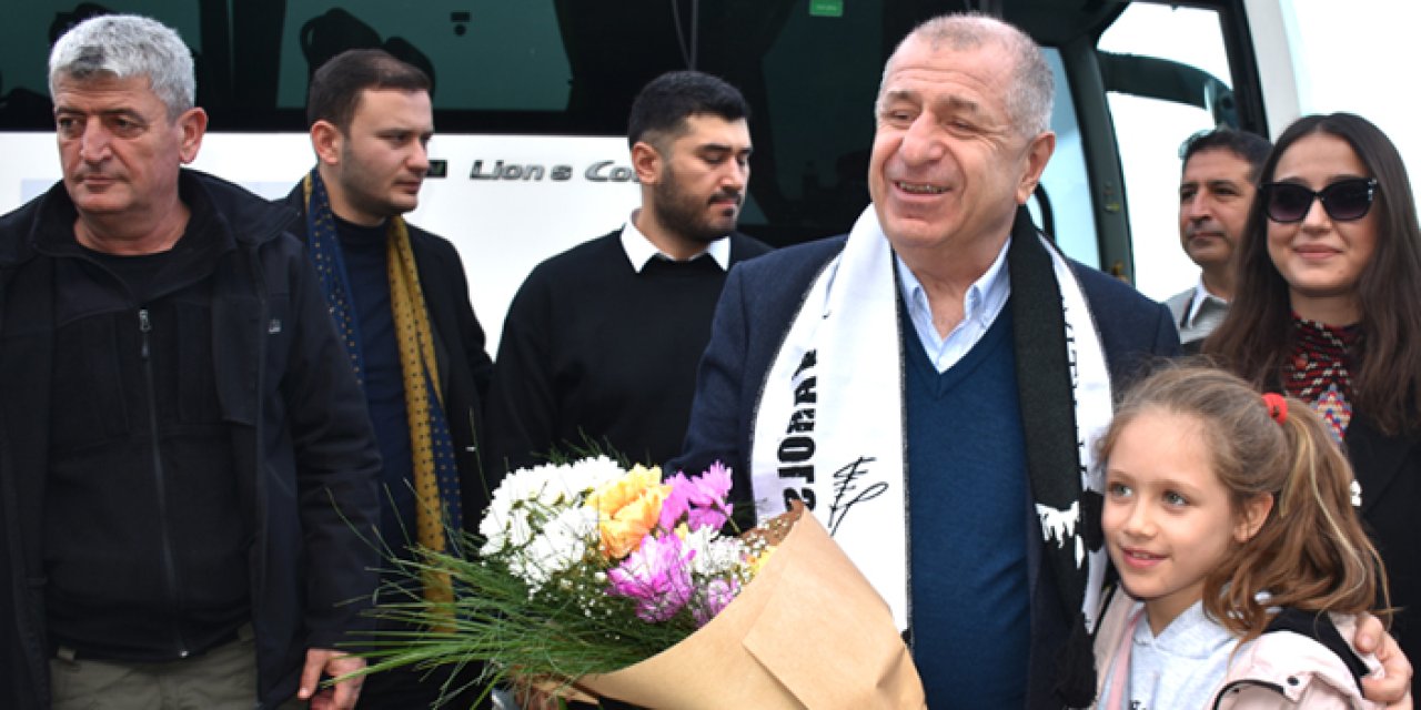 Ümit Özdağ Artvin'de konuştu! "Her yerde Zafer Partisi'nin adaylarını göreceksiniz"