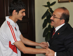 Başkan'dan şampiyona ödül