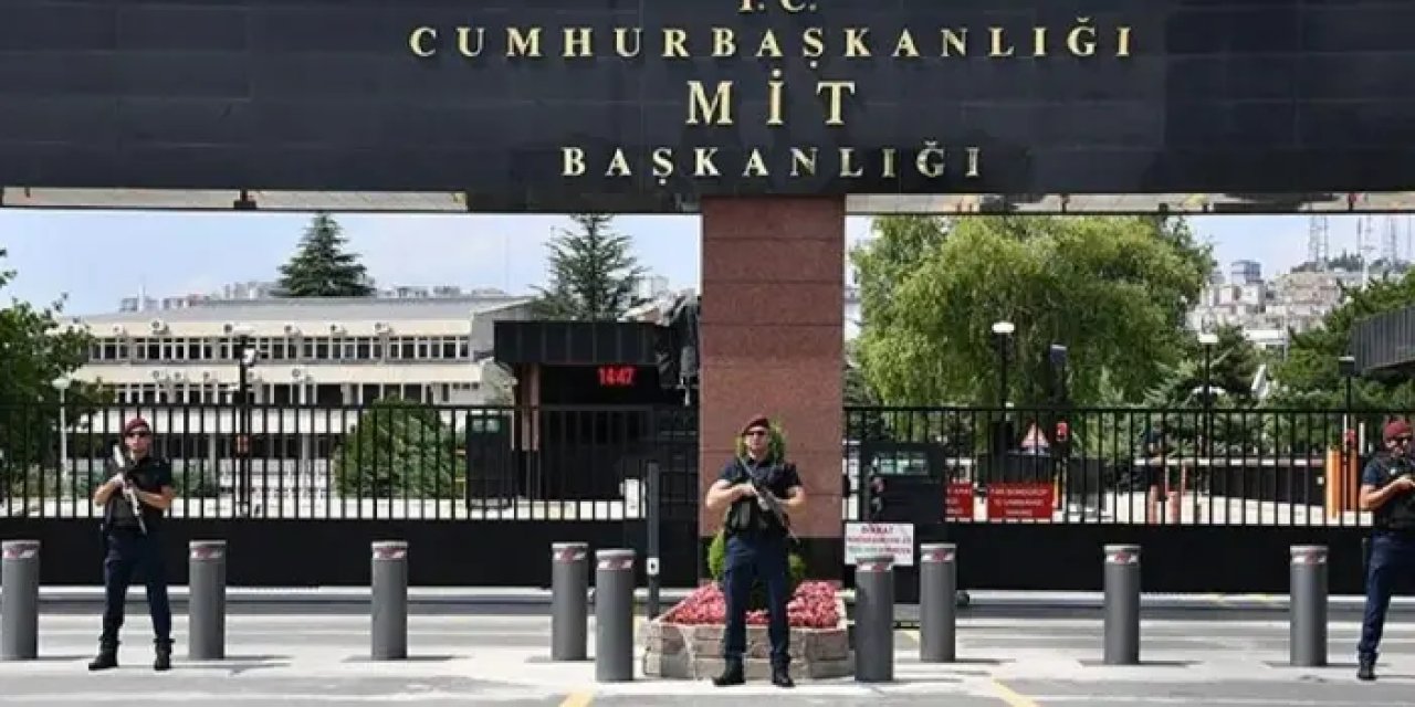 MİT ve Emniyet'ten ortak operasyon! İki kritik isim Cezayir'de yakalandı